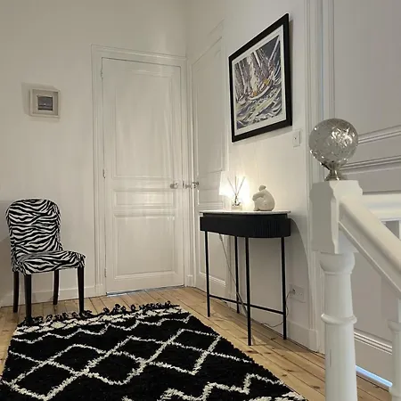 Ferienhaus Le Moliere - Charmante Maison Niche Au Coeur Des Parcs De La Rochelle