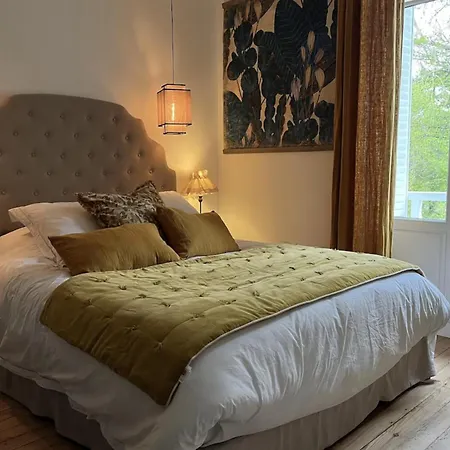 Le Moliere - Charmante Maison Niche Au Coeur Des Parcs De La Rochelle